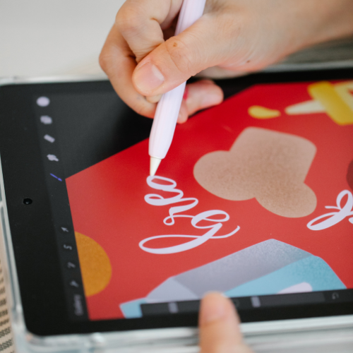 Digital Art & Design with Canva & Adobe / 10 lessons / 8-12 Years